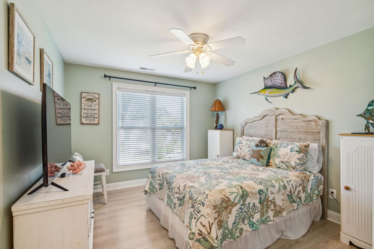 213 Harlech Way Photo 39