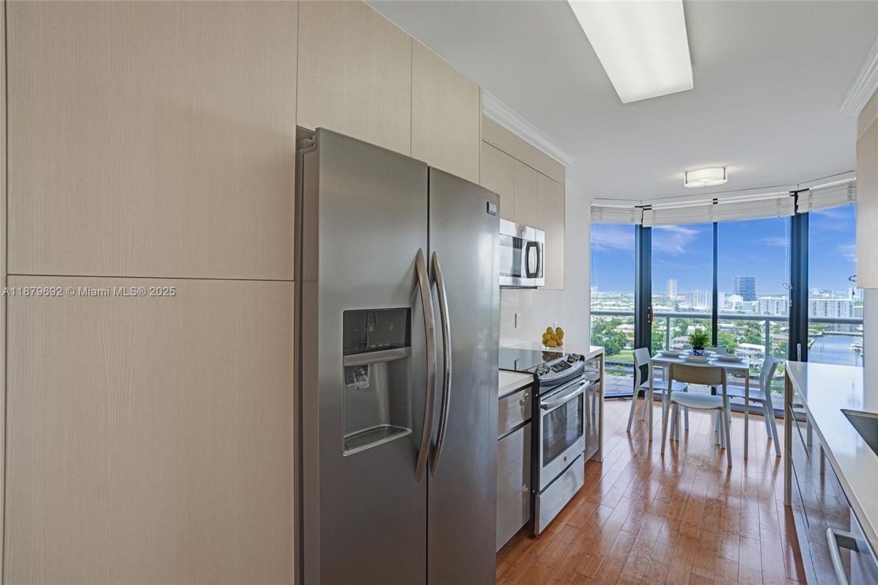 3640 Yacht Club Dr, Unit 1704, Aventura, FL 33180 Photo