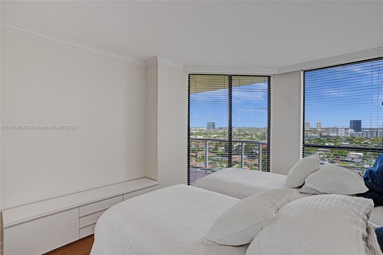 3640 Yacht Club Dr, Unit 1704, Aventura, FL 33180 Photo