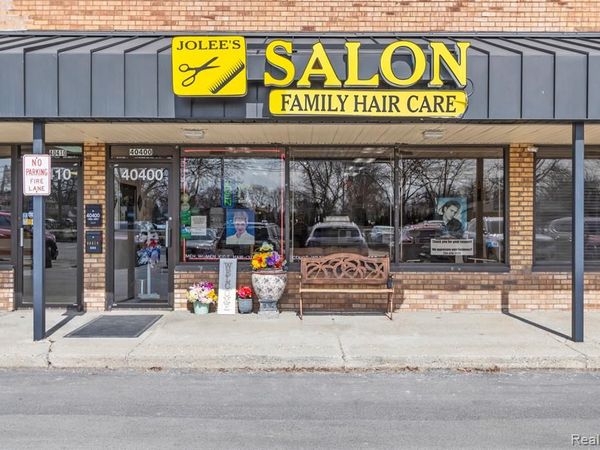 40400 Five Mile Rd, Northville Twp, MI 48170