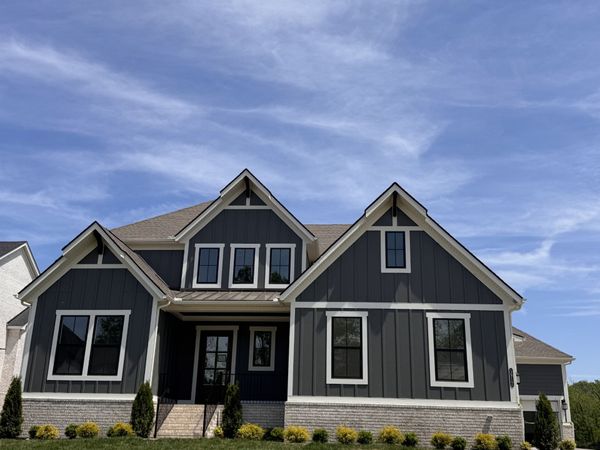 5912 Luke Court, Arrington, TN 37014