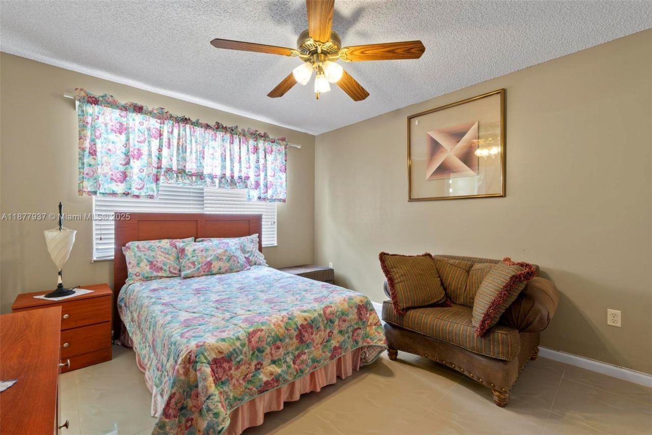 4957 SW 162nd Ave, Miramar, FL 33027 Photo