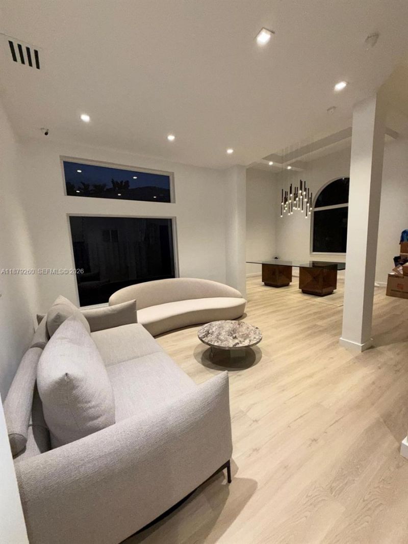 5371 SW 32nd Ter, Hollywood, FL 33023 Photo