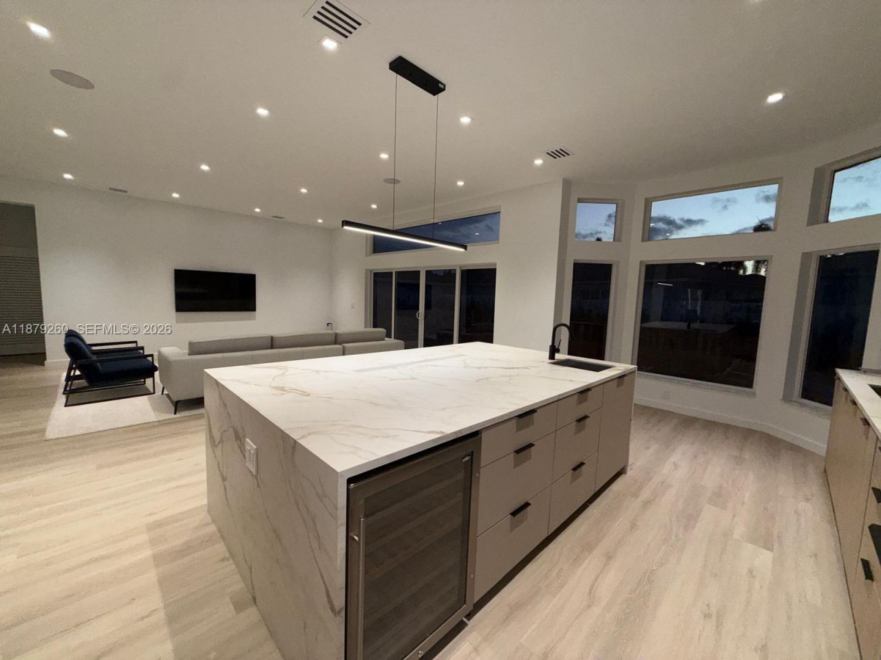 5371 SW 32nd Ter, Hollywood, FL 33023 Photo