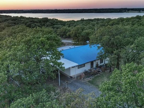 373 Nocona Drive, Nocona, TX 76255