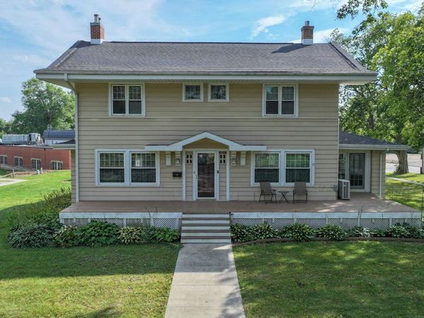 1004 2nd Avenue, Ackley, IA 50601