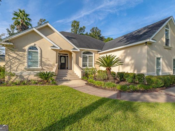 371 Oak Grove Island Drive, Brunswick, GA 31523