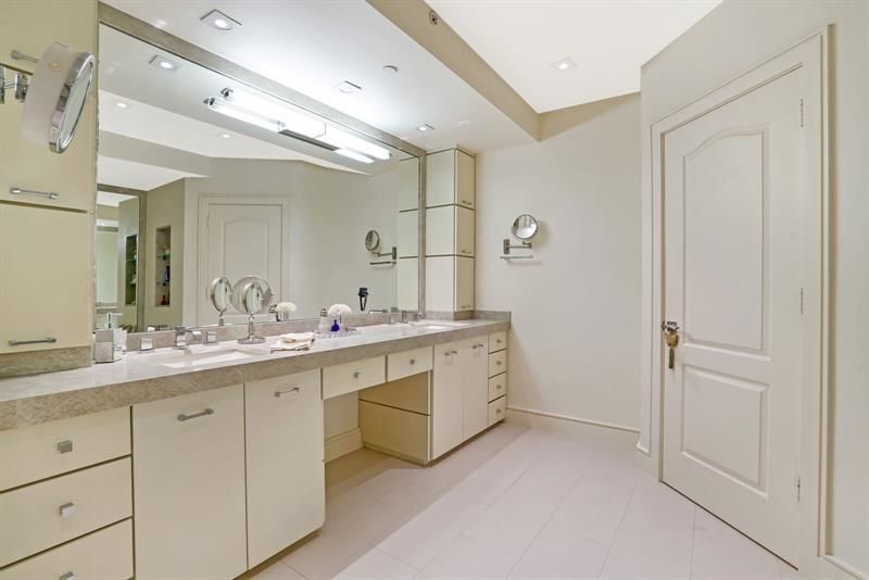 550 SE Mizner Blvd, Unit B209, Boca Raton, FL 33432 Photo