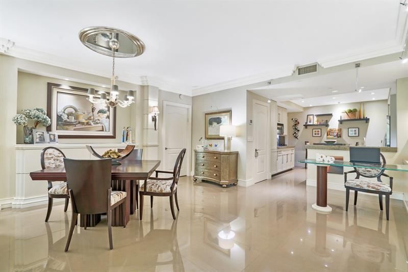 550 SE Mizner Blvd, Unit B209, Boca Raton, FL 33432 Photo