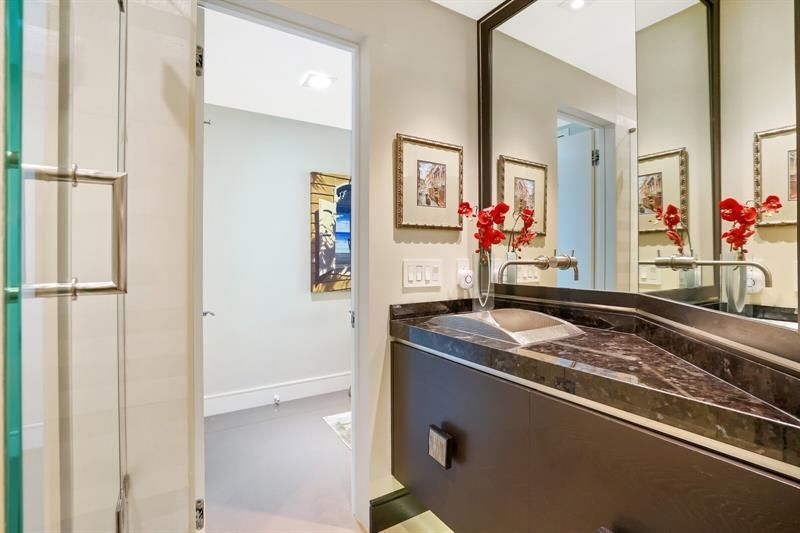 550 SE Mizner Blvd, Unit B209, Boca Raton, FL 33432 Photo