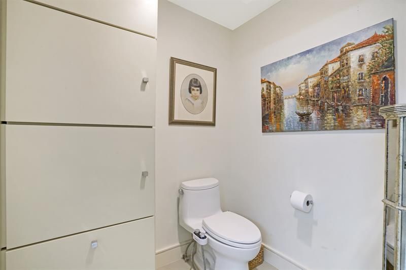 550 SE Mizner Blvd, Unit B209, Boca Raton, FL 33432 Photo