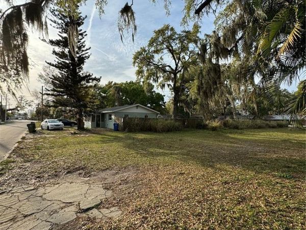 1221 4TH AVENUE E, BRADENTON, FL 34208
