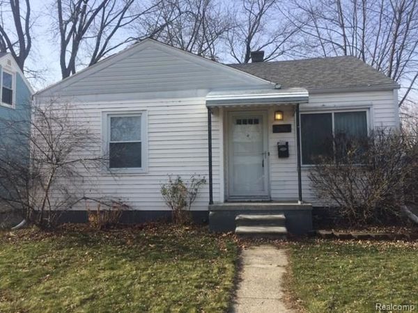 21801 Shakespeare Avenue, Eastpointe, MI 48021