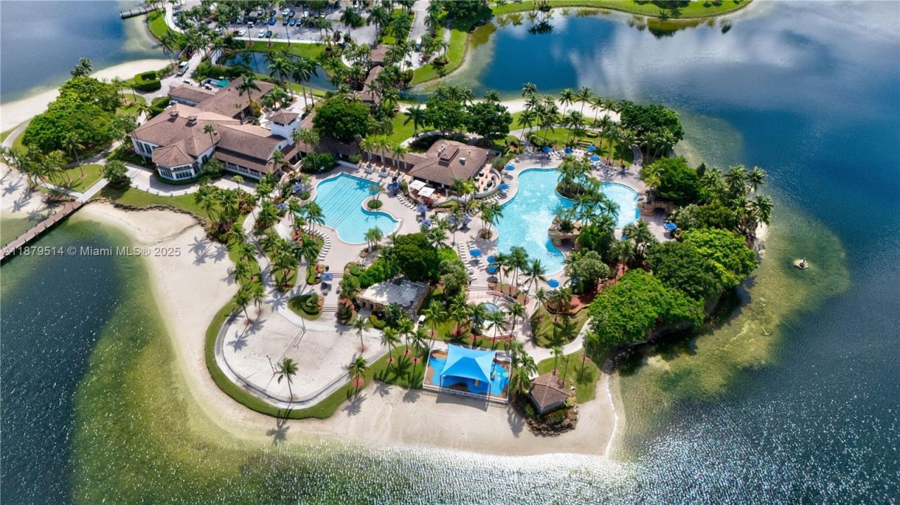 10934 NW 59th St, Doral, FL 33178 Photo