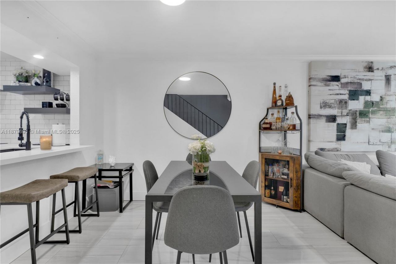 9956 SW 88th St, Unit 128-1, Miami, FL 33176 Photo