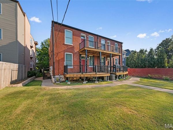 4366 W Pine Boulevard, Unit CW, St Louis, MO 63108