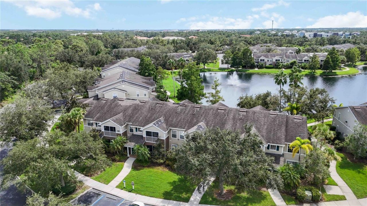 8821 Manor Loop, Unit 101, Lakewood Ranch, FL 34202 Photo