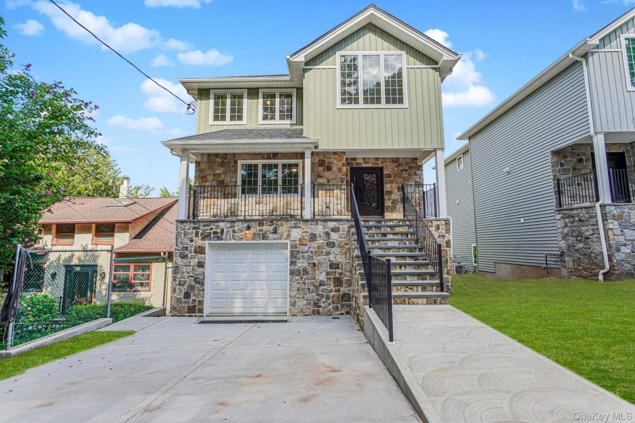 19 Glenwood Avenue, Staten Island, NY 10301 Main Photo