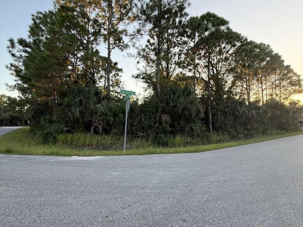 1832 Firethorn Road NW, Palm Bay, FL 32907