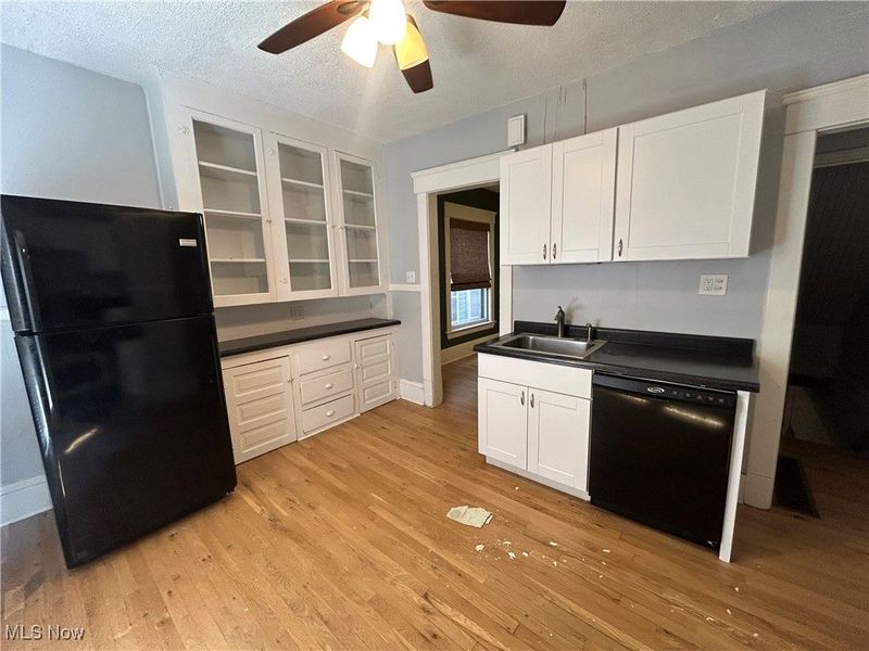 4309 Clinton Avenue, Cleveland, OH 44113 Photo 16