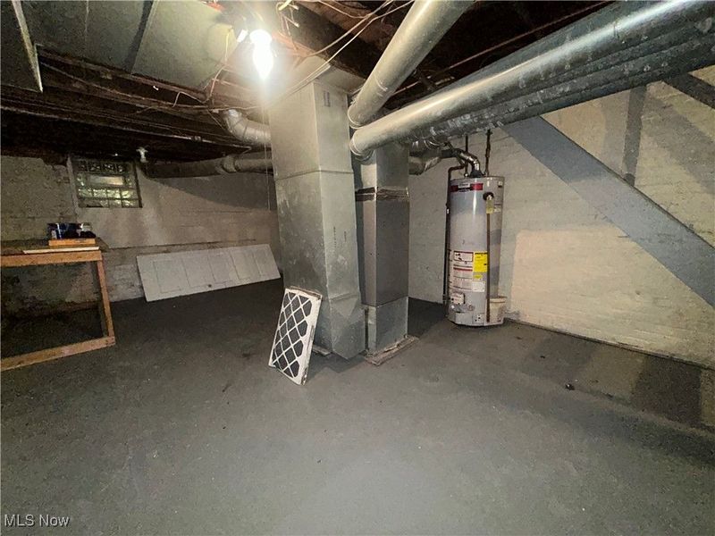 4309 Clinton Avenue, Cleveland, OH 44113 Photo 31