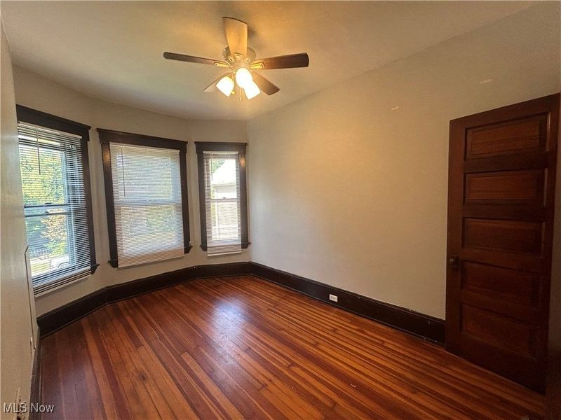 4309 Clinton Avenue, Cleveland, OH 44113 Photo 38