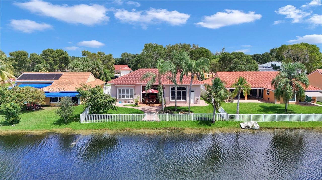 4480 SW 148th Ter, Miramar, FL 33027 Photo