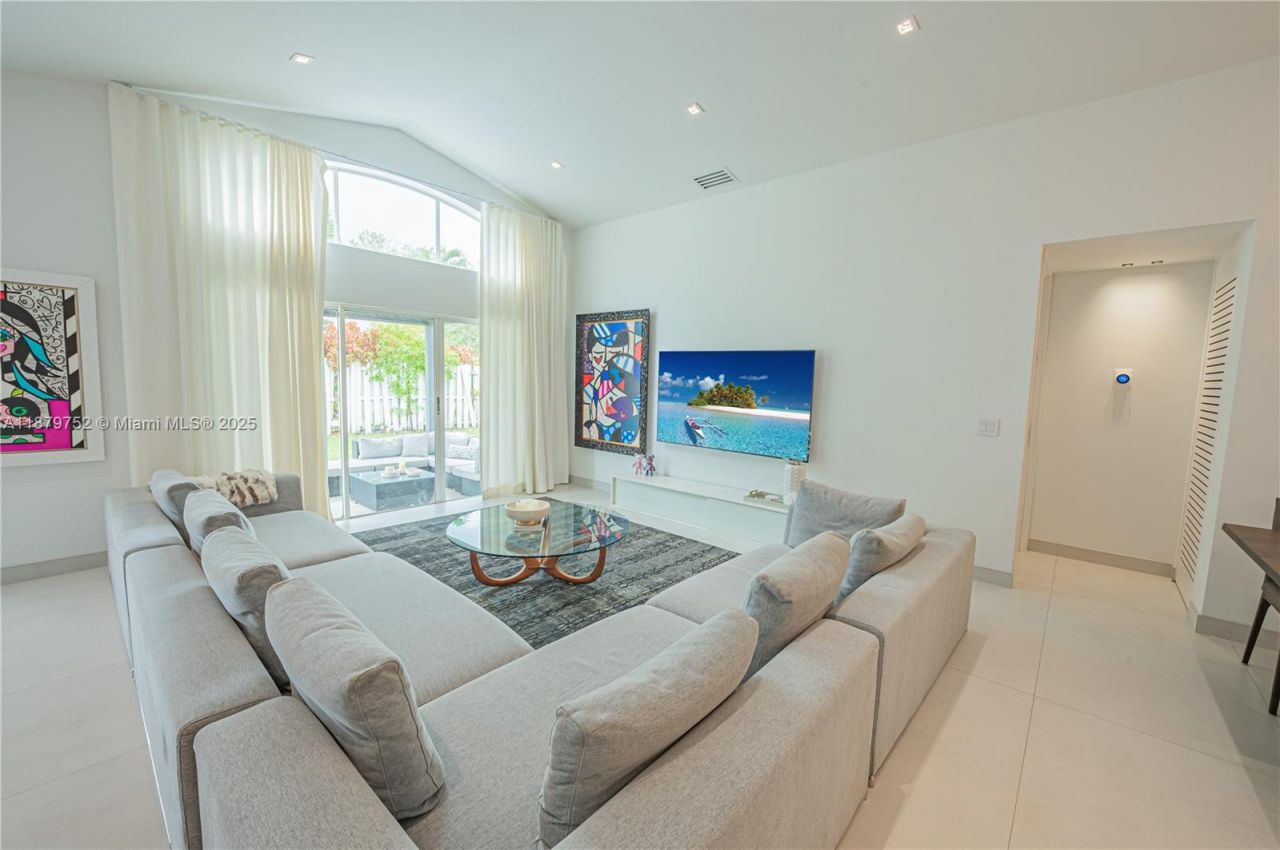 3380 SW 50th St, Hollywood, FL 33312 Photo