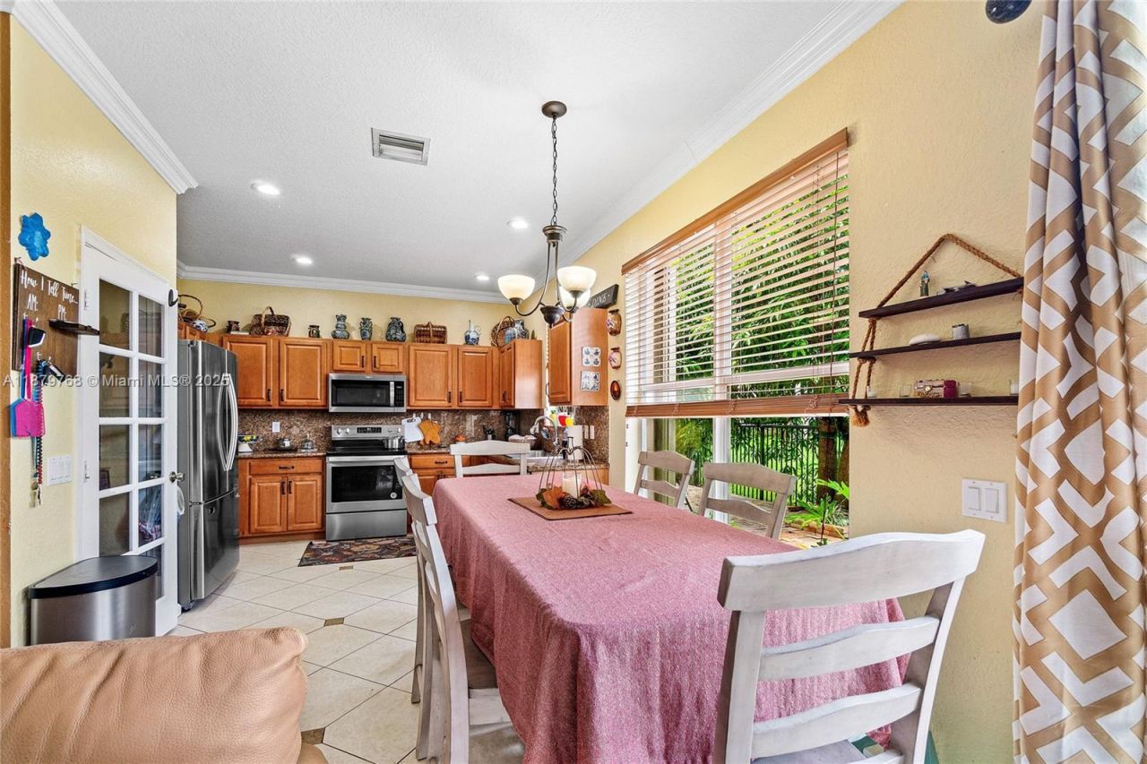 571 Calamint Pt, Royal Palm Beach, FL 33411 Photo