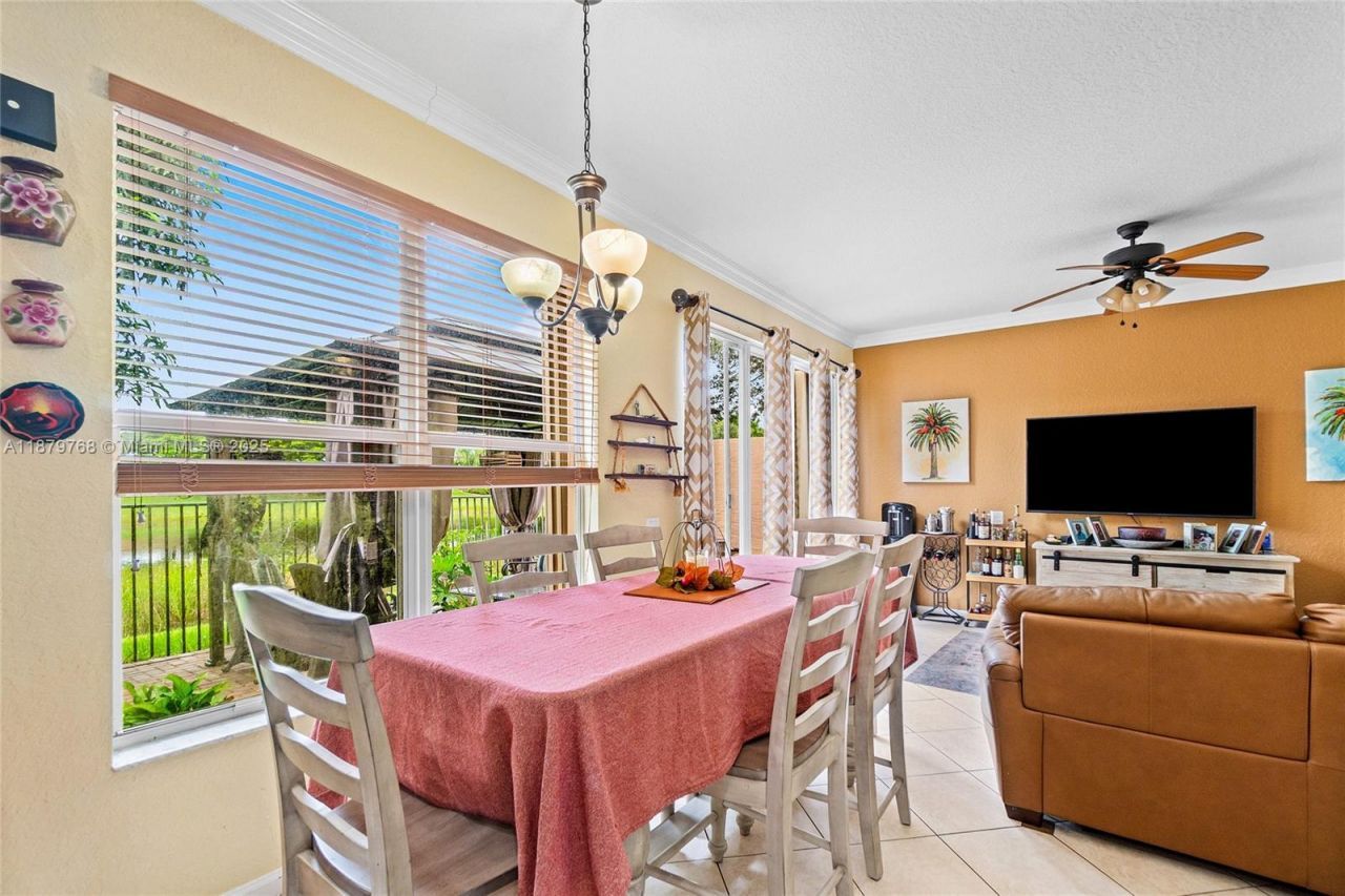 571 Calamint Pt, Royal Palm Beach, FL 33411 Photo