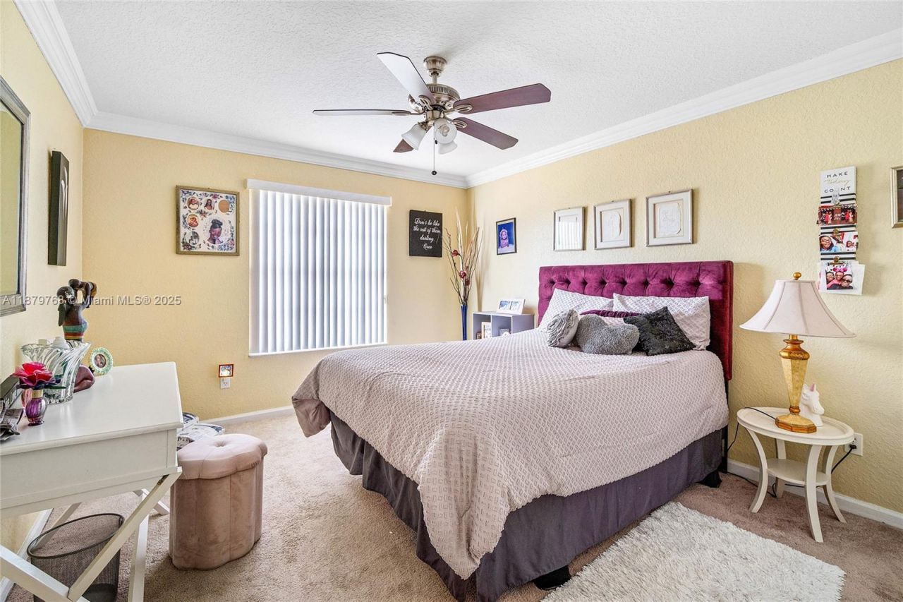 571 Calamint Pt, Royal Palm Beach, FL 33411 Photo