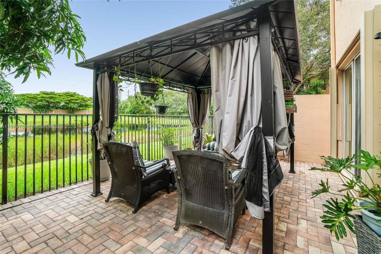 571 Calamint Pt, Royal Palm Beach, FL 33411 Photo