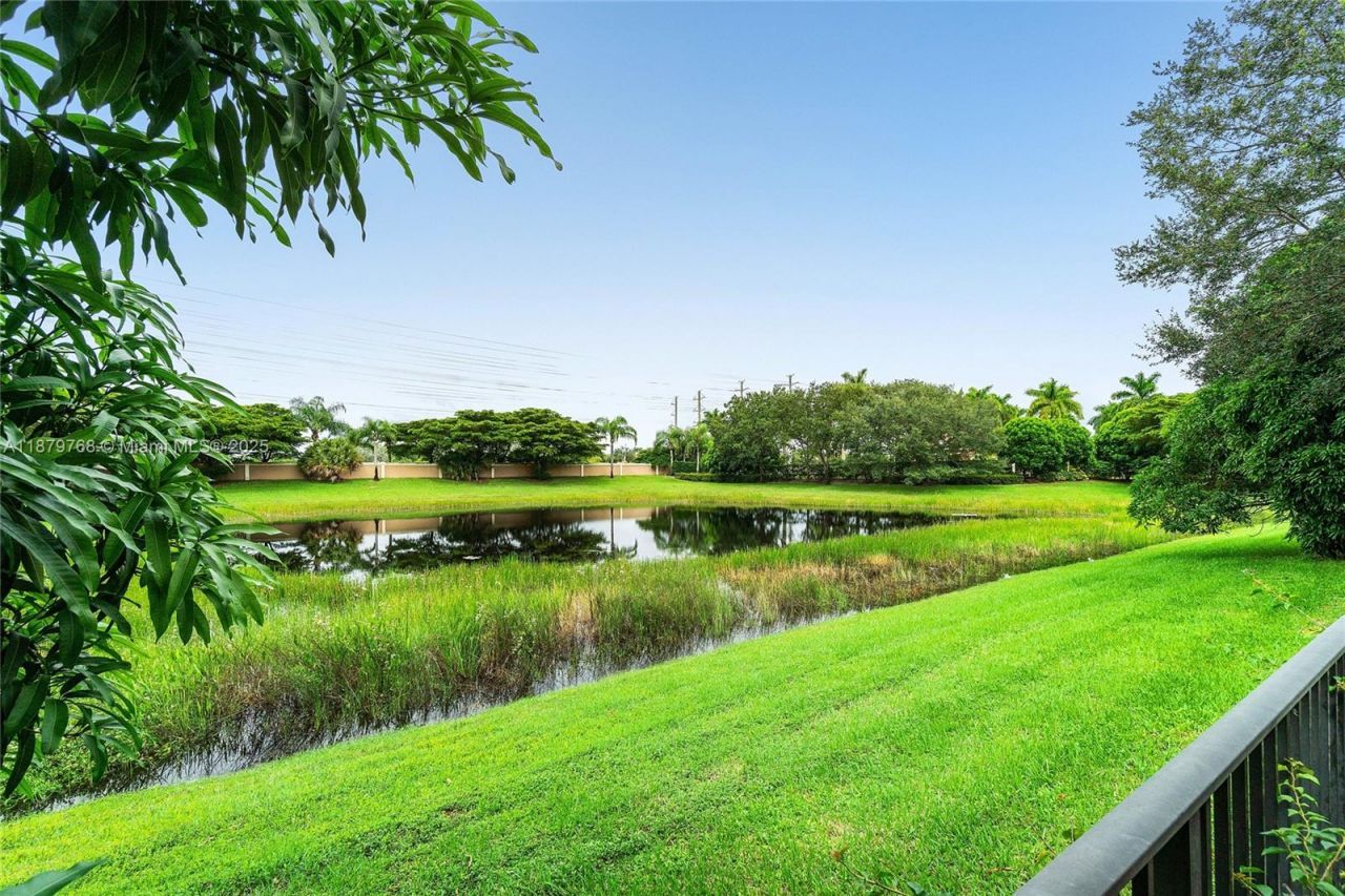 571 Calamint Pt, Royal Palm Beach, FL 33411 Photo