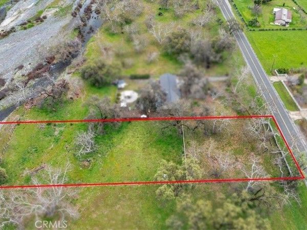 6102 Elwood, Sanger, CA 93657