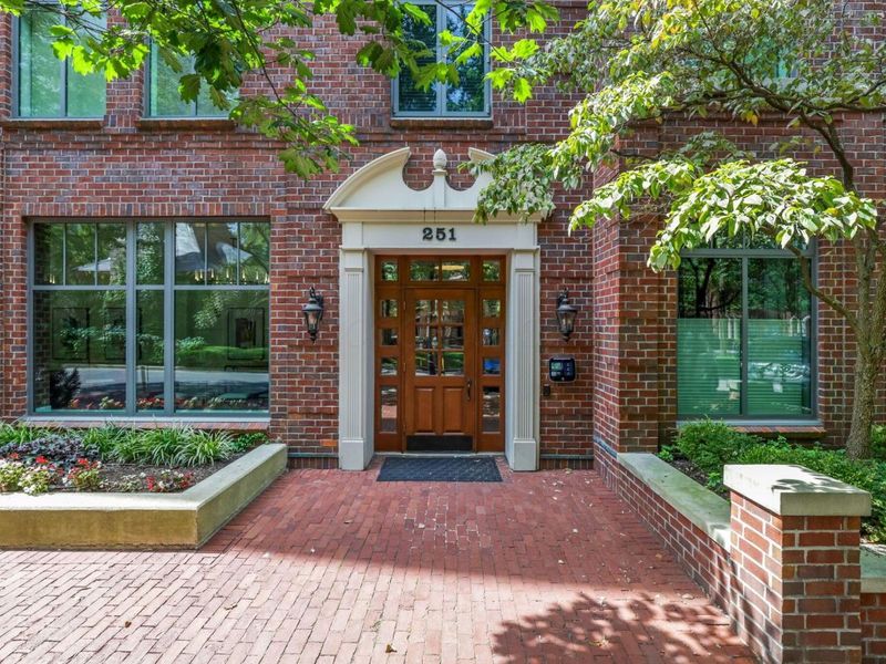 251 Daniel Burnham Square, Unit 405, Columbus, OH 43215 Photo 1