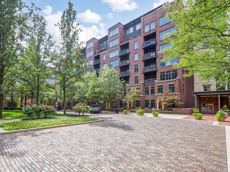251 Daniel Burnham Square, Unit 405, Columbus, OH 43215 Photo 2