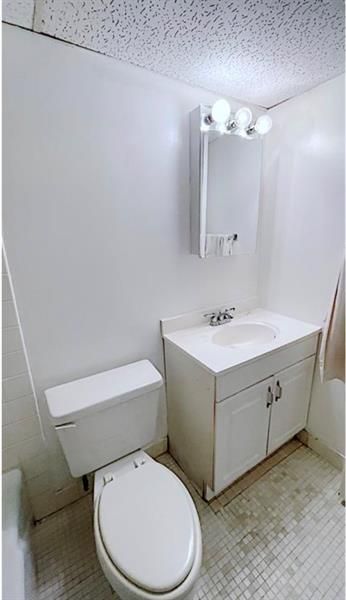 1200 Colonnades Drive, Unit 208, Fort Pierce, FL 34949 Photo