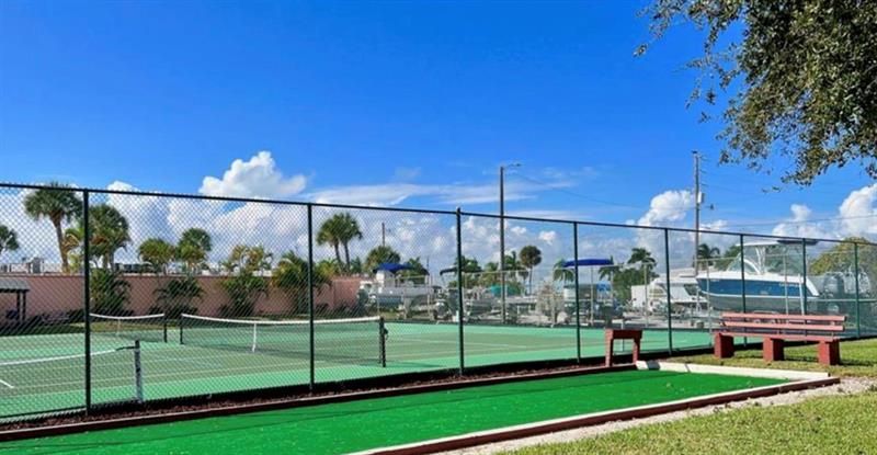 1200 Colonnades Drive, Unit 208, Fort Pierce, FL 34949 Photo