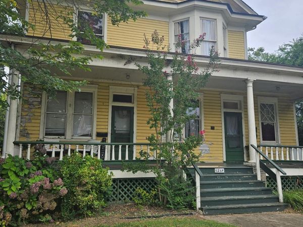 1215 Franklin RD SW, Roanoke, VA 24016