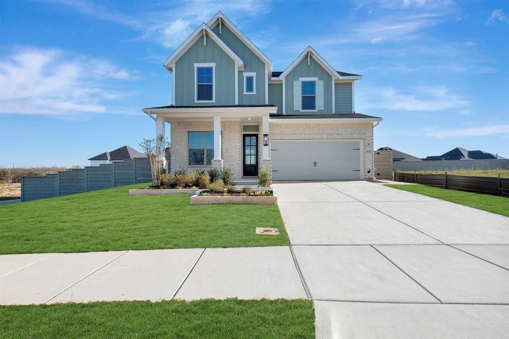 11728 Wildwood Street, Justin, TX 76247 Main Photo