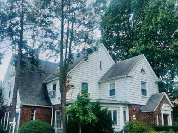 10922 Myrtle Avenue, Richmond Hill North, NY 11418