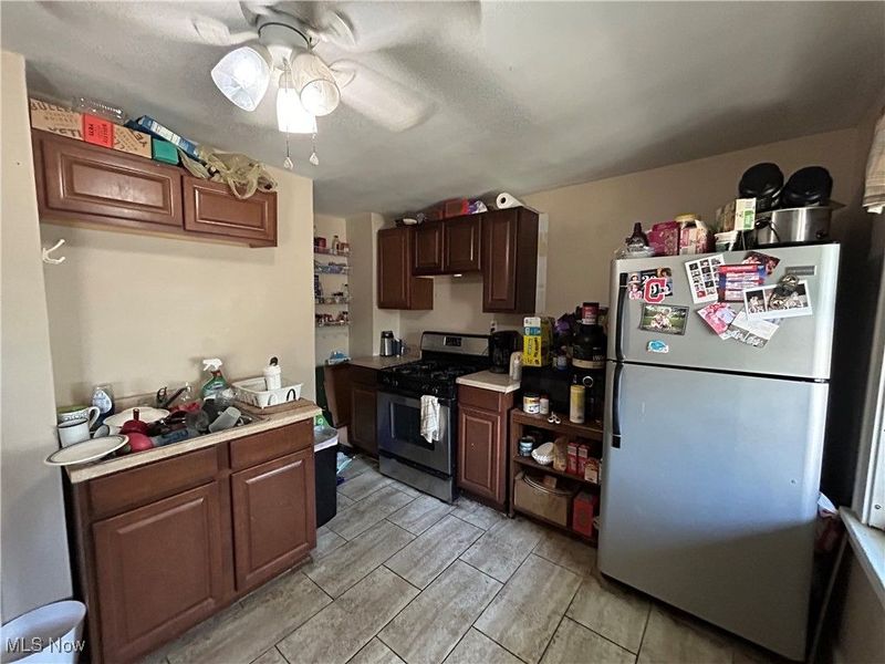 4407 Clinton Avenue, Cleveland, OH 44113 Photo 27