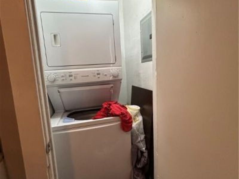 4407 Clinton Avenue, Cleveland, OH 44113 Photo 6