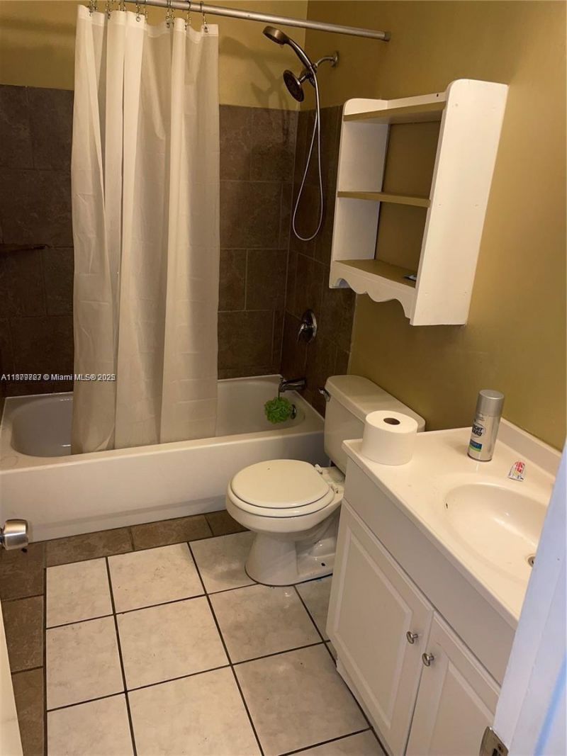 2755 NE 207th St, Aventura, FL 33180 Photo