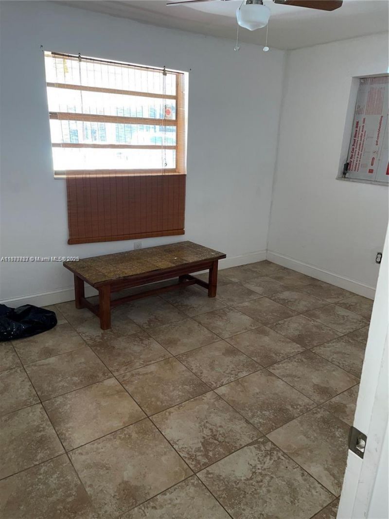 2755 NE 207th St, Aventura, FL 33180 Photo