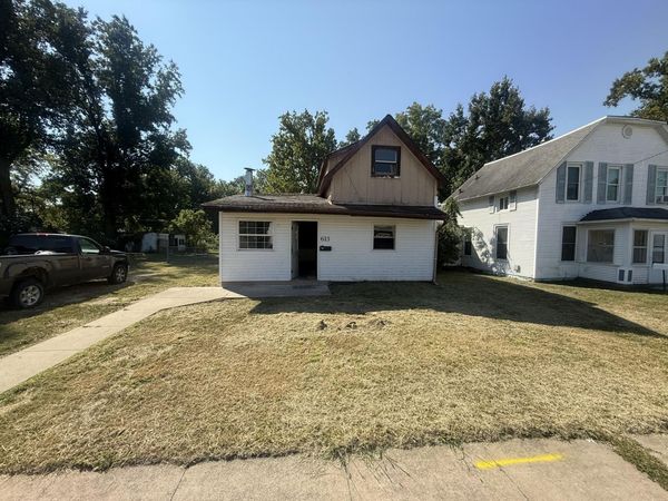 613 DUNHAM STREET, Burlington, IA 52601