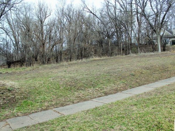 205-207 W 23rd, Sioux City, IA 51104