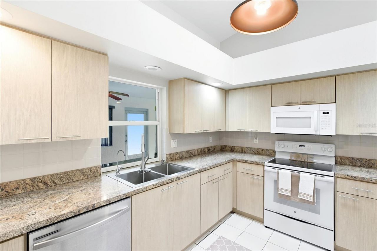 3063 Lake June Boulevard, Lake Placid, FL 33852 Photo