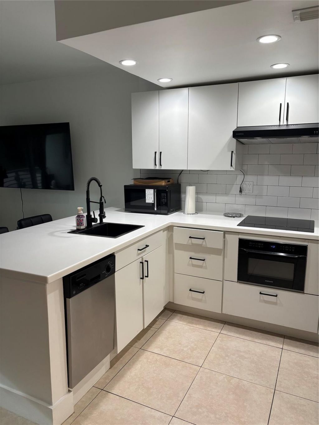 2900 NE 30th Street, Unit B-2, Fort Lauderdale, FL 33306 Photo