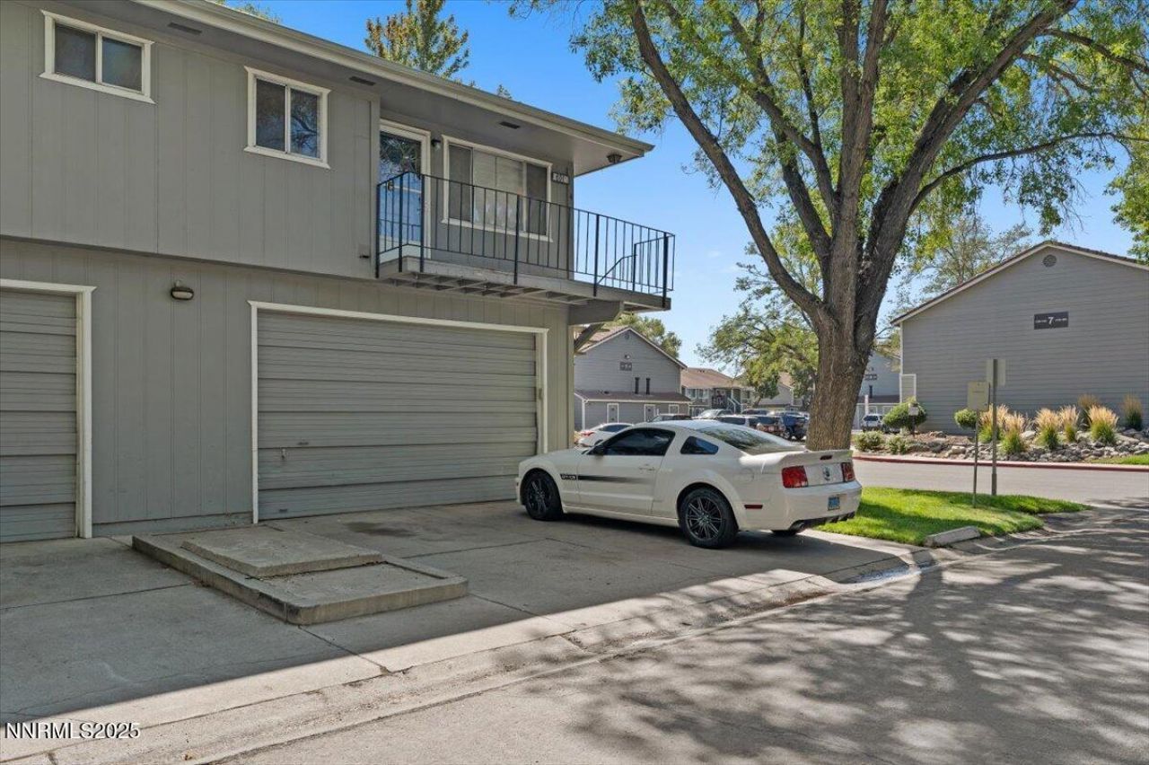 601 Oakwood Drive, Unit Apt 4, Sparks, NV 89431 Photo